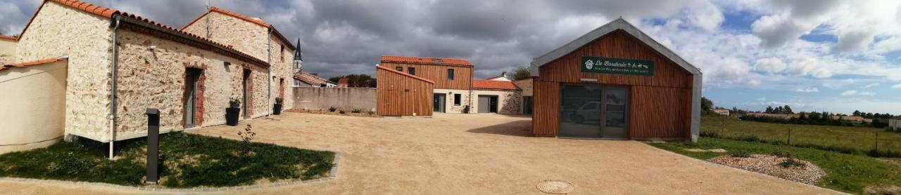 La Borderie - Maison Des Randonnees - Gite Etape - Gite De Groupe Vairé Quarto foto